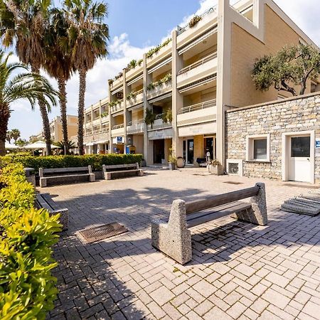 Aregai Marina Exclusive Seaside Apartments 圣托·斯特凡诺·阿尔马尔 外观 照片