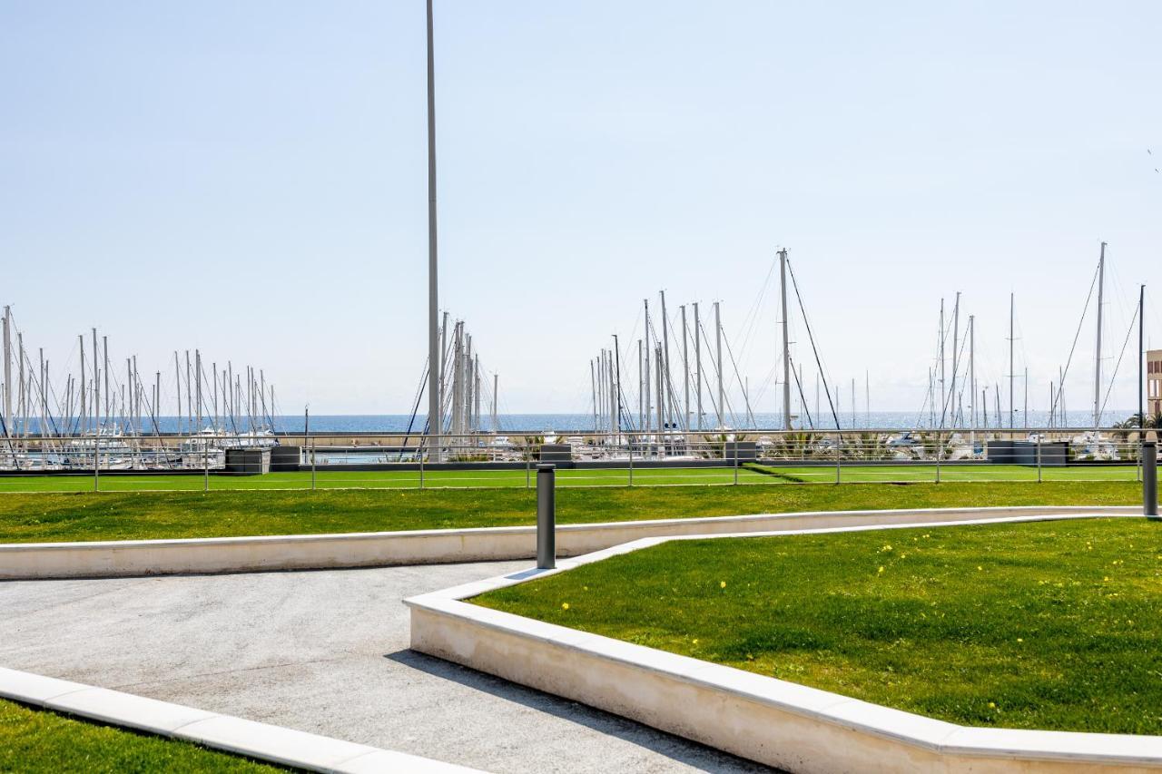 Aregai Marina Exclusive Seaside Apartments 圣托·斯特凡诺·阿尔马尔 外观 照片